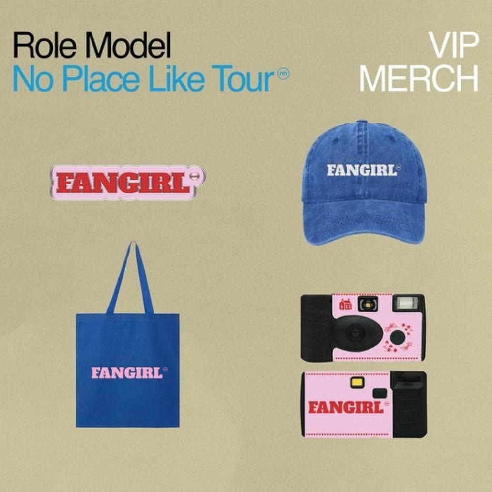 Certified FANGIRL Early Entry + Merchandise Upgrade (Europe)